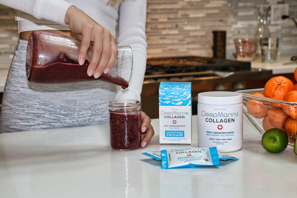 Woman making smoothie with DeepMarine Collagen